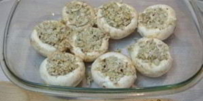 Рецепт запеченных грибов с фаршем в духовке