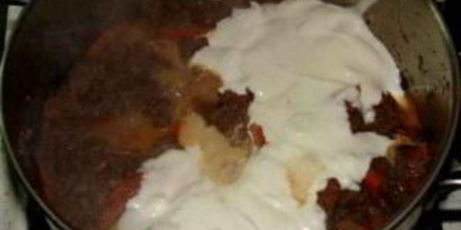 Рецепт гуляша из говядины со сметаной