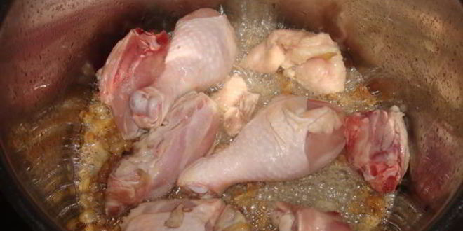 Рецепт гуляша из красной фасоли и курицы