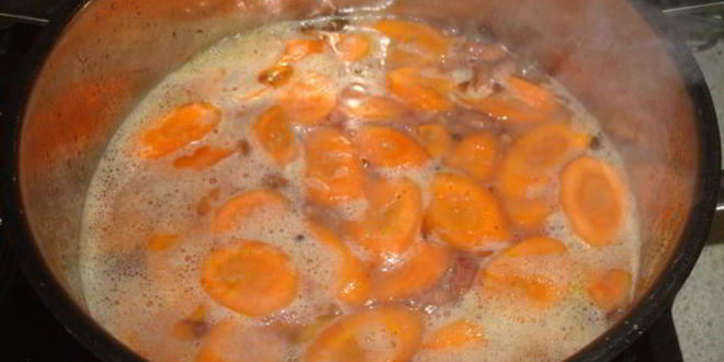 Рецепт гуляша из красной фасоли и курицы