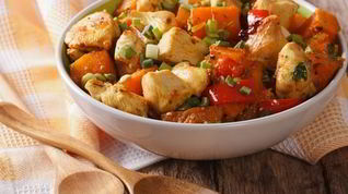 Рецепт Гуляша из курицы со сладким перцем