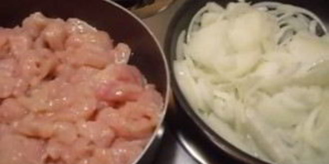 Рецепт гуляша из курицы со сметаной