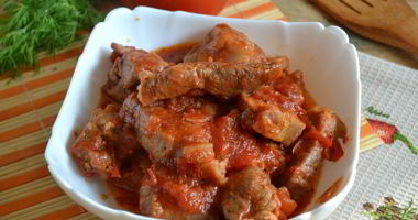 Рецепт Гуляша из свинины с подливкой