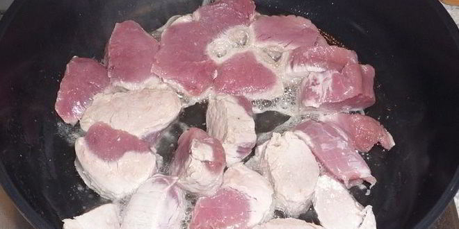 Рецепт гуляша из свинины с шампиньонами