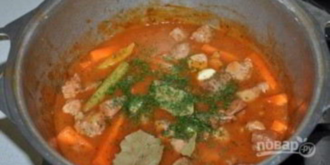 Рецепт гуляша с красным вином