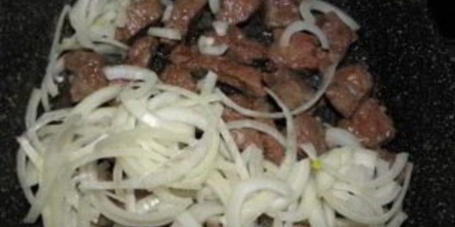 Рецепт гуляша со сливками