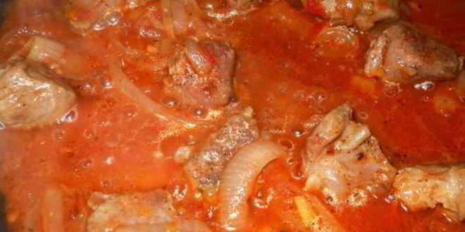 Рецепт гуляша телячий в томатном соусе