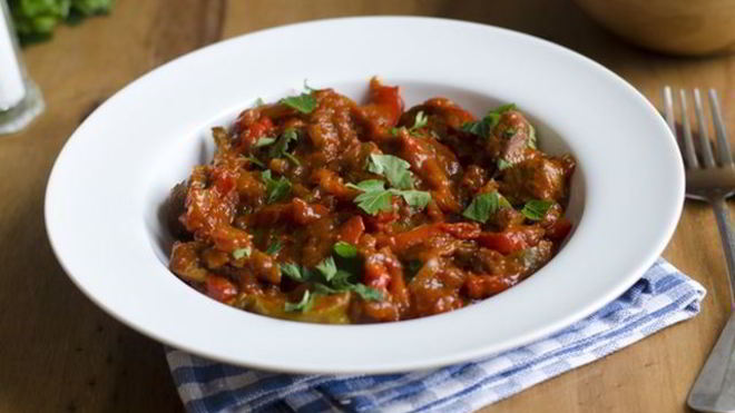 Рецепт экзотического гуляша из говядины