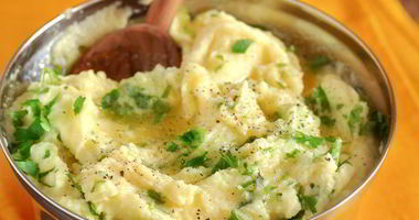 Рецепт Картофельного пюре с печеным чесноком и петрушкой