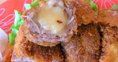 Рецепт Котлет из трех видов мяса с сыром и чесноком