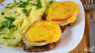 Рецепт Котлет в духовке с помидорами