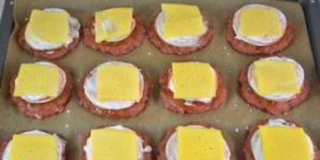 Рецепт котлет в духовке с помидорами