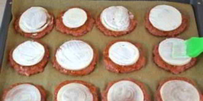 Рецепт котлет в духовке с помидорами