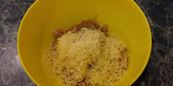 Рецепт куриных котлет с пармезаном