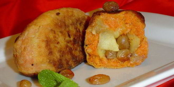 Рецепт морковных котлет с яблоками, курагой и изюмом