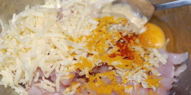 Рецепт рубленных котлет с горчично-сырной начинкой