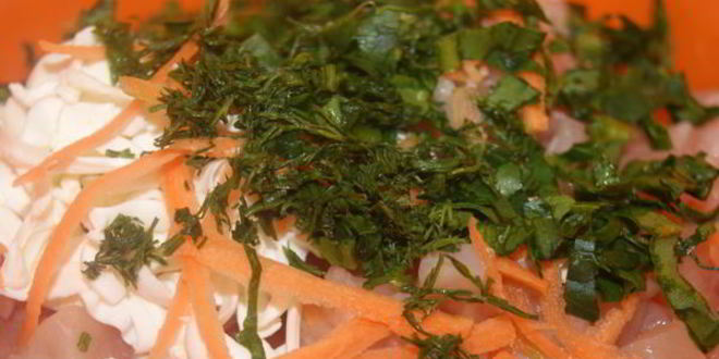 Рецепт рубленных куриных котлет с фетой и шпинатом