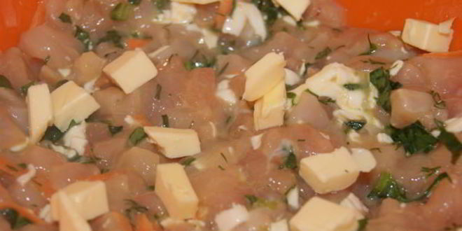 Рецепт рубленных куриных котлет с фетой и шпинатом