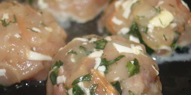 Рецепт рубленных куриных котлет с фетой и шпинатом