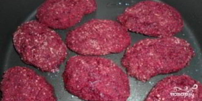 Рецепт свекольных котлет без яиц