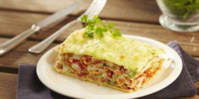 Рецепт Лазаний из тунца и помидоров с сыром моцарелла