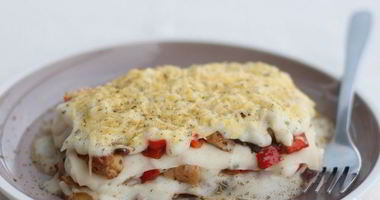 Рецепт Лазаний с курицей и соусом Бешамель