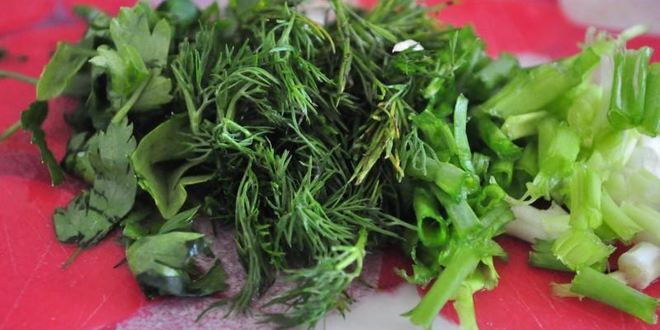 Рецепт макарон с фаршем и овощами в чесночном соусе