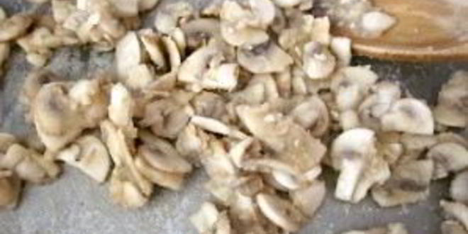 Рецепт макарон с грибами и курицей