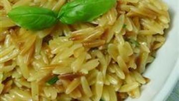 Рецепт Пасты Орзо с сыром Пармезан и базиликом