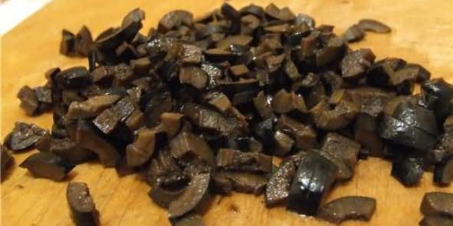 Рецепт пасты с чесноком и сальсой из сушеных томатов