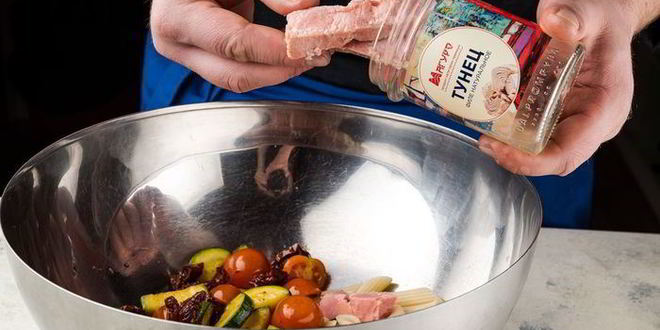 Рецепт пасты с овощами и тунцом