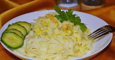 Рецепт Спагетти с курицей в сливочном соусе