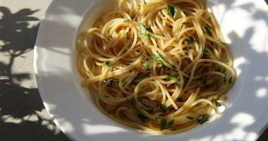 Рецепт Спагетти с луком и анчоусами