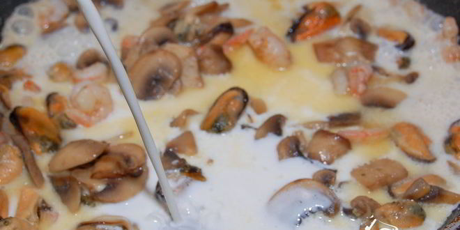 Рецепт спагетти с морепродуктами в сливочном соусе