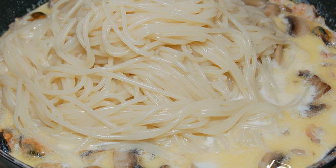 Рецепт спагетти с морепродуктами в сливочном соусе