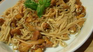 Рецепт Жареной китайской лапши с яйцом и лисичками