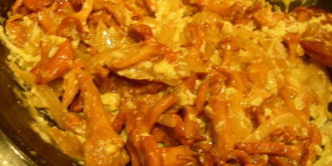 Рецепт жареной китайской лапши с яйцом и лисичками