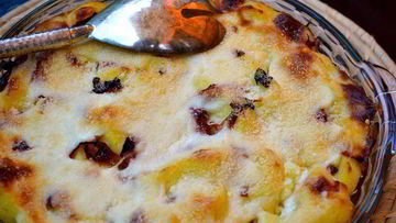 Рецепт Манных ньокков по-римски, запеченные под соусом бешамель