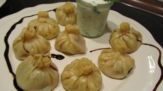 Рецепт Мантов с говядиной, имбирем и мятой