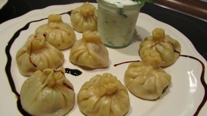 Рецепт мантов с говядиной, имбирем и мятой