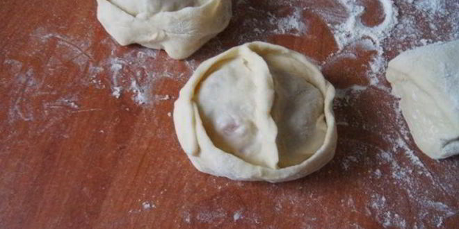 Рецепт мантов со свининой и картофелем