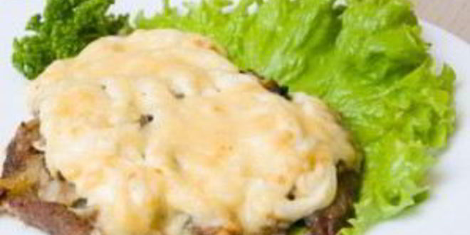 Рецепт мяса по-французски из говядины в мультиварке