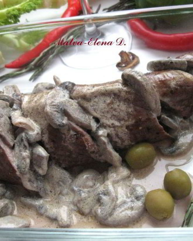 Рецепт сочной телячьей вырезки по-французски с шампиньонами