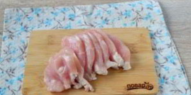 Рецепт сочного куриного филе по-французски