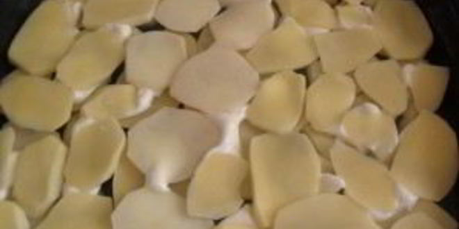 Рецепт свинины по-французски с помидорами и картошкой