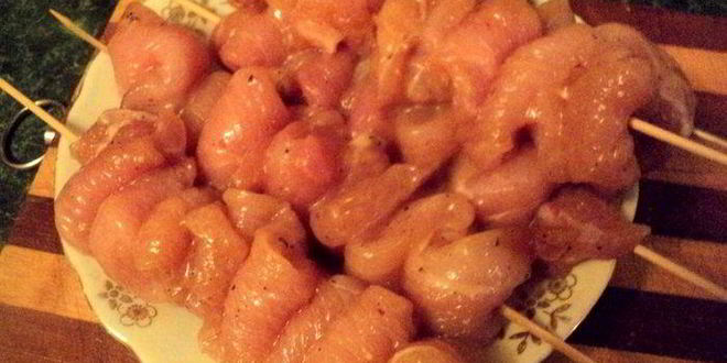 Рецепт куриных грудок на шпажках