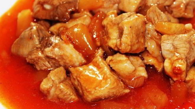 Рецепт мяса с ананасами в кисло-сладком соусе