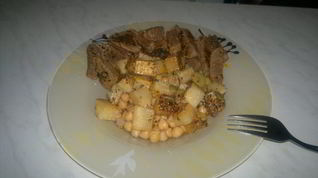 Рецепт Нута с корнем сельдерея в оливково-горчичном соусе и говядина с эстрагоном и чили