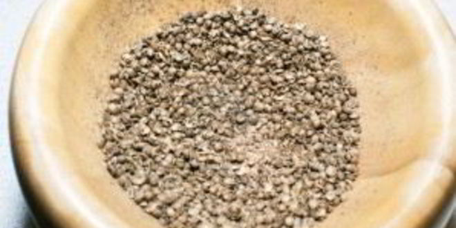 Рецепт свиных ребрышек жареных с луком