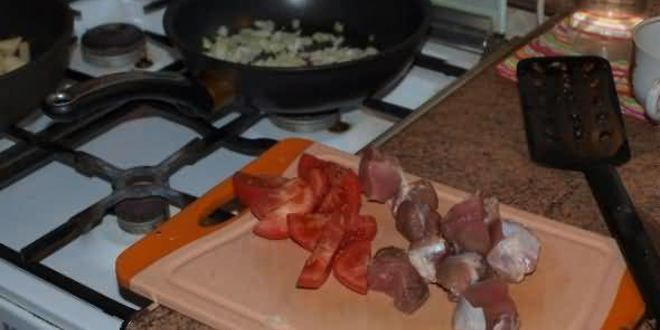 Рецепт телятины жареной с помидорами в соевом соусе